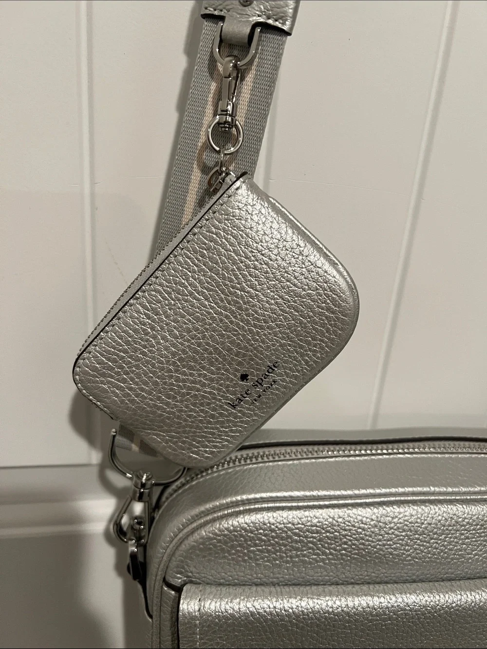 kate spade ♠️ Silver Pebbled Crossbody Camera Purse-strap w/ wallet & coin purse